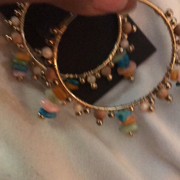 π΄ Gold Hoop Earrings with Semi Precious Stones - Picture 4 of 4